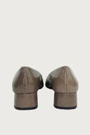Pretty Taupe Leather Heels andreacarrano 