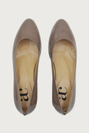 Pretty Taupe Patent Heels andreacarrano 